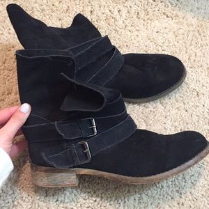 Urban Outfitters Ecote boots